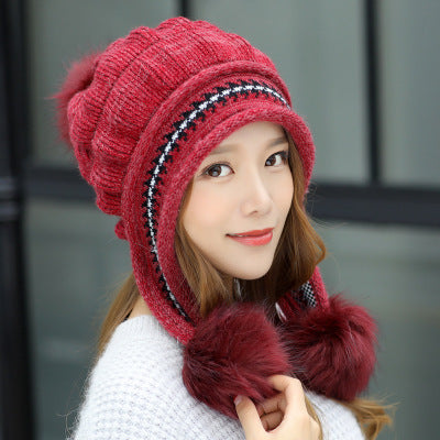 Bonnet Hiver Femme avec Cache-Oreilles & Pompon