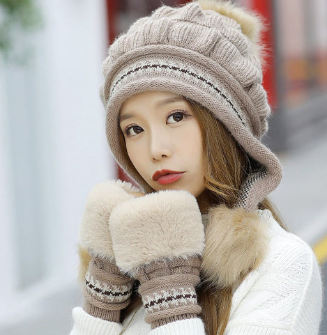 Bonnet Hiver Femme avec Cache-Oreilles & Pompon