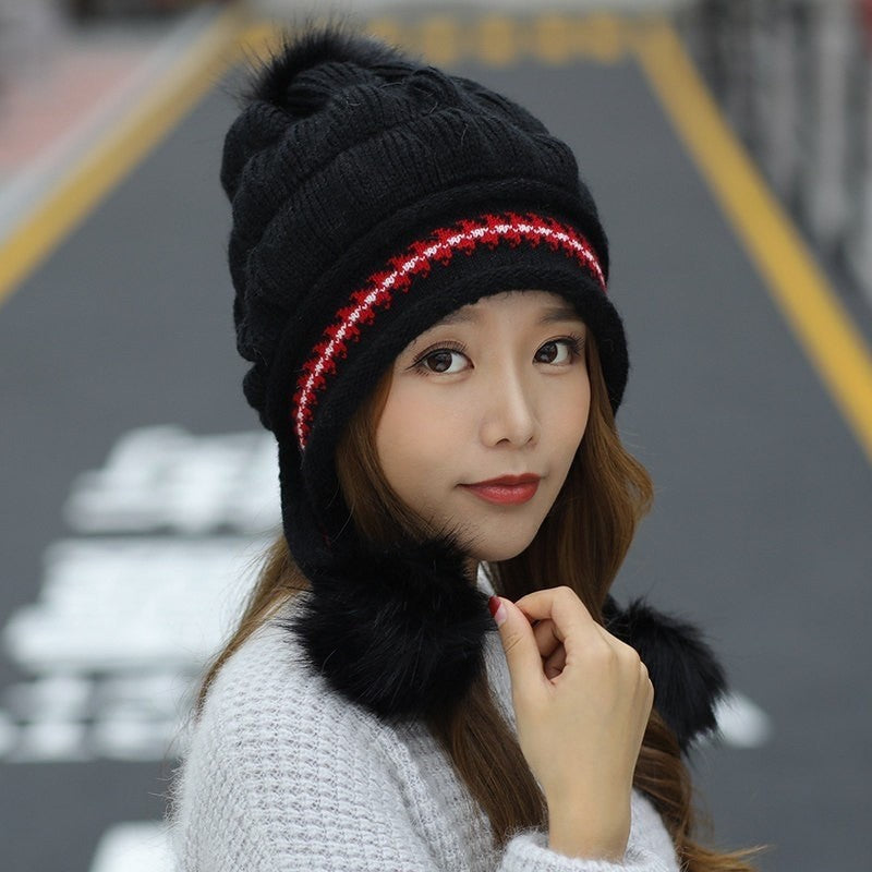 Bonnet Hiver Femme avec Cache-Oreilles & Pompon