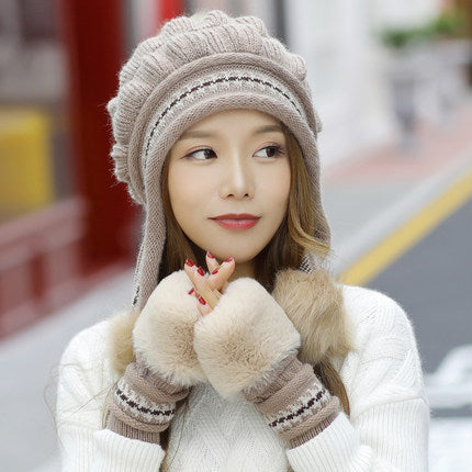 Bonnet Hiver Femme avec Cache-Oreilles & Pompon