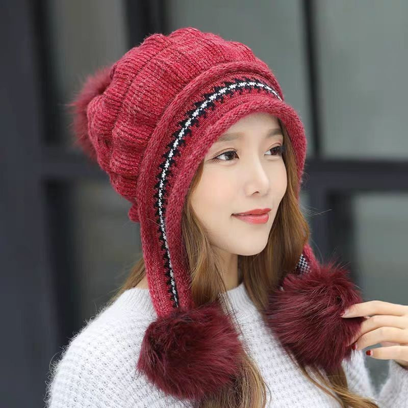 Bonnet Hiver Femme avec Cache-Oreilles & Pompon