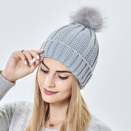 Bonnet Femme Hiver Doublé Satin avec Pompon
